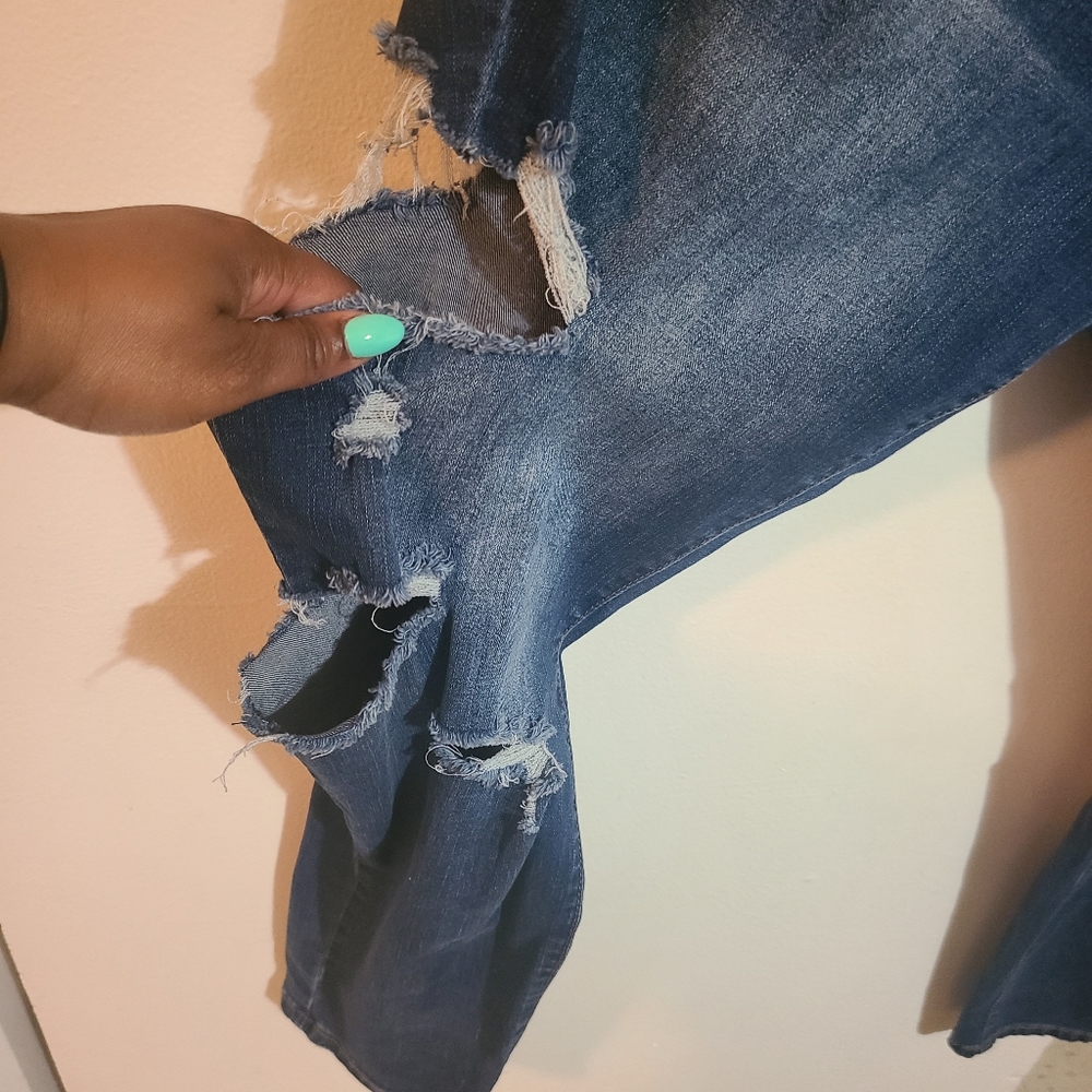 Super Ripped Blue Jeans - Picture 2 of 3